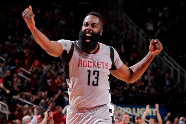 希勒评英超第17轮最佳阵：萨拉赫领衔利物浦4将