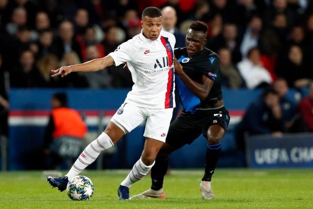 李晓旭迎来CBA生涯700场里程碑 身前只剩周鹏